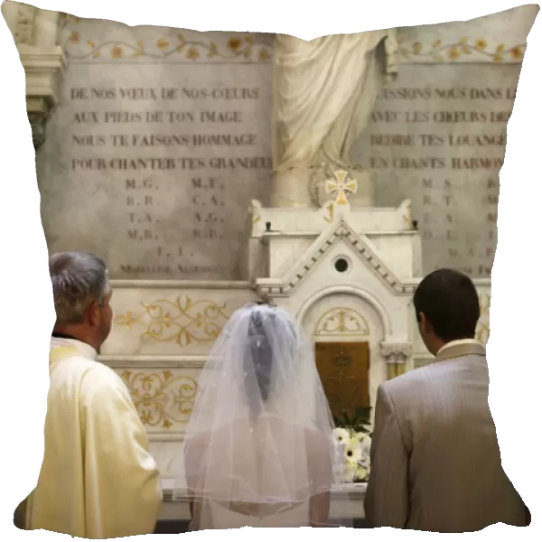 Catholic wedding in Saint Michels church