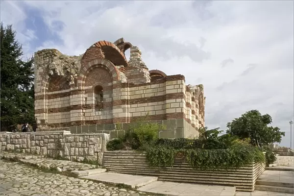 Bulgaria, Nesebar, ruined Church of St John Aliturgetos