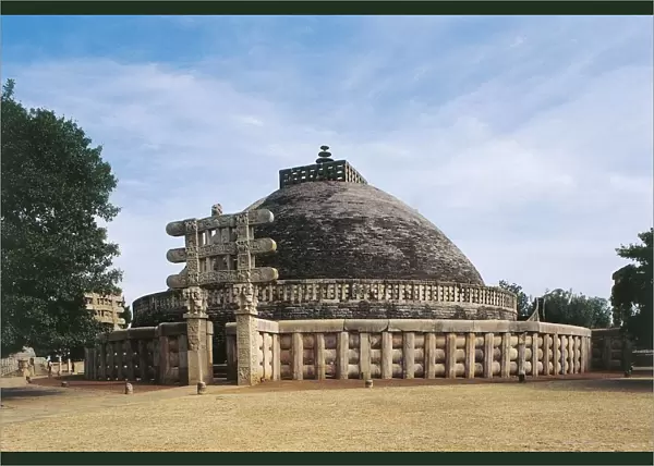 India, Madhya Pradesh, Sanchi, Great Stupa, western gateway (1st Century bC)