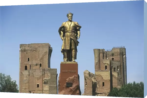 Uzbekistan - Shakhrisabz (Shakhrisyabz). Timur Memorial and Ak-Saray Palace in the Historic Centre. UNESCO World Heritage List, 2000