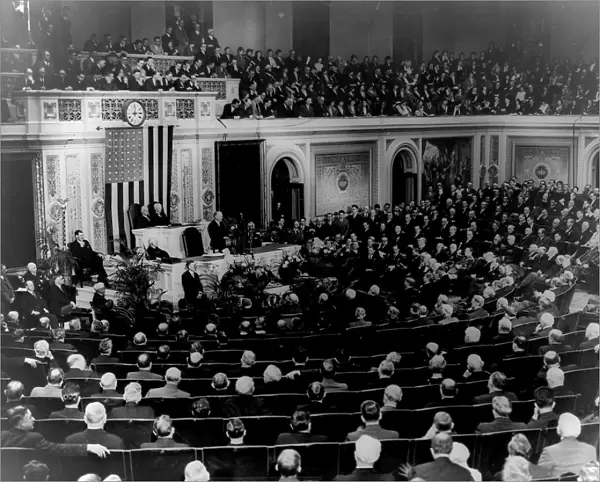 President Hoover addresses joint session of Congress at bicentennial ceremony commemorating