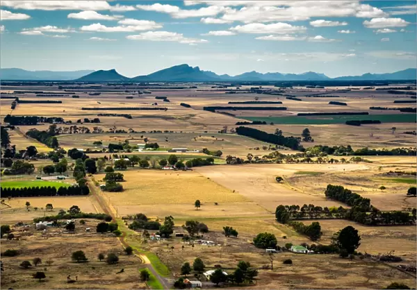 View from mt Rouse to the Grampinans Ranges, Victoria