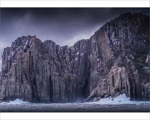 The rugged cliffs and awesome beauty of the Tasman Peninsula, southern Tasmania