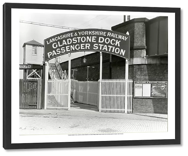 Gladstone Dock station (Liverpool), Lancashire and Yorkshire Railway. View of the