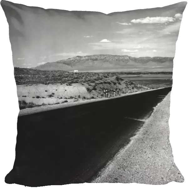 Route 66. US Route 66 leading towards Albuquerque