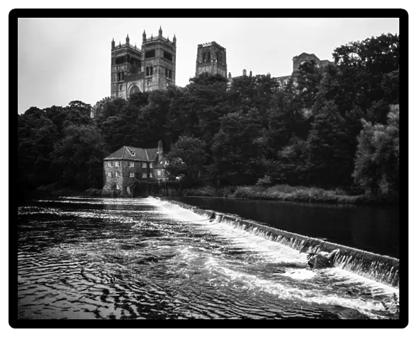 Durham. We see The Norman Cathedral on this images in Durham