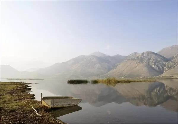 Lago del Matese lake in the Parco del Matese regional park, Campania, Molise, Italy, Europe