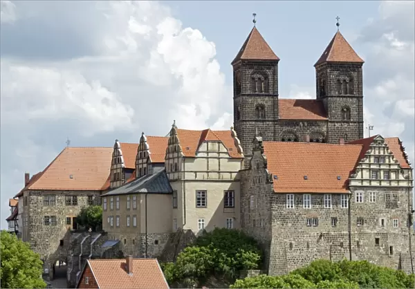 Collegiate Church of St. Servatius with monastery buildings on the Schlossberg or castle hill, Quedlinburg, Saxony-Anhalt, Germany
