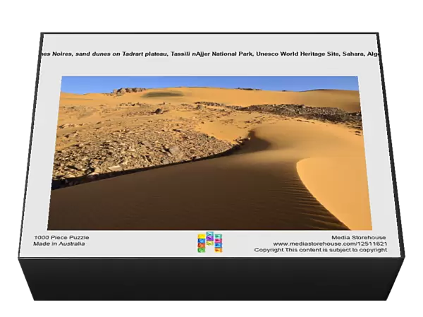 Dunes Noires, sand dunes on Tadrart plateau, Tassili nAjjer National Park, Unesco World Heritage Site, Sahara, Algeria