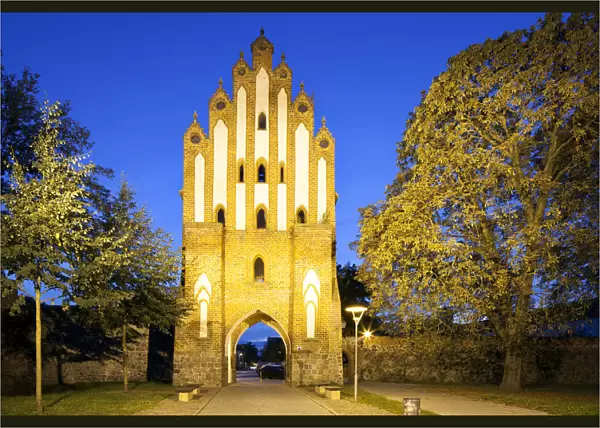 Neues Tor, inner gate, city gate of the medieval fortifications, Four Gates City, Neubrandenburg, Mecklenburg-Western Pomerania, Germany