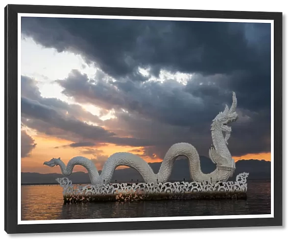 Traditional dragon sculpture, Kwan Phayao Lake, Phayao Province, Thailand, Asia