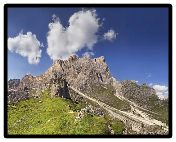 360 panoramic view of the Dolomites high route near Wasserscharte gorge, Puez Mountains and Geisler Mountains at the back, Puez-Geisler Nature Park, province of Bolzano-Bozen, Italy, Europe