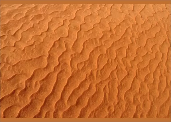 Sand patterns on the surface of a red dune, Tin Merzouga, Tadrart, Tassili nAjjer National Park, Algeria, Sahara, North Africa