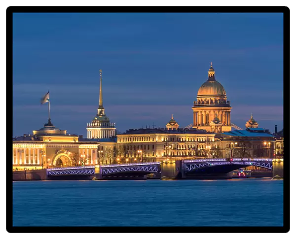 Saint Isaacs Cathedral and Admiralty building, Saint Petersburg