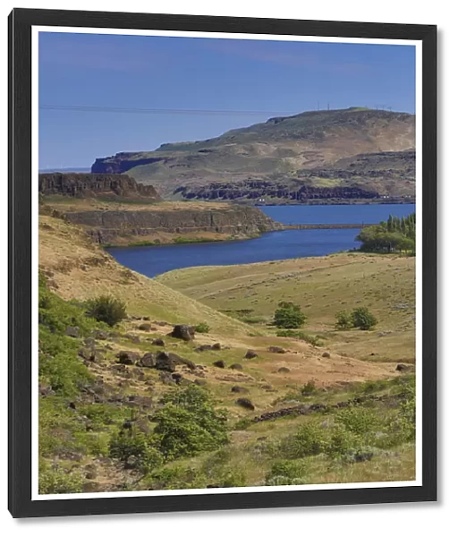 Columbia River on sunny day, Maryhill State Park, Goldendale, Washington State, USA