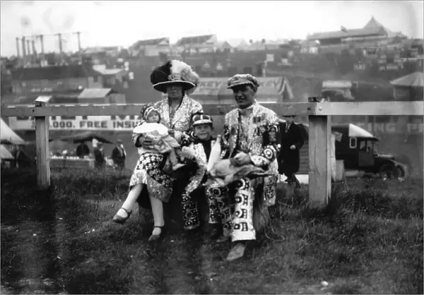Pearlies. 1929: A family of Pearlies posing in full costume