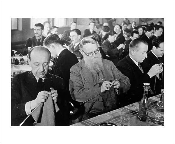 The first knitting club for men!. The first mens knitting club has been formed