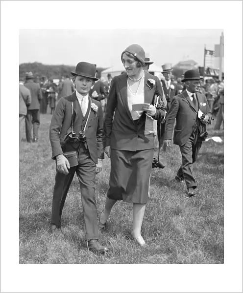 Epsom Summer Meeting at Epsom racecourse. The Honourable Mrs George Lambton
