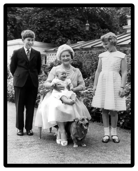 Queen Elizabeth, Queen Mother photographed with her grandchildren on her 60th birthday