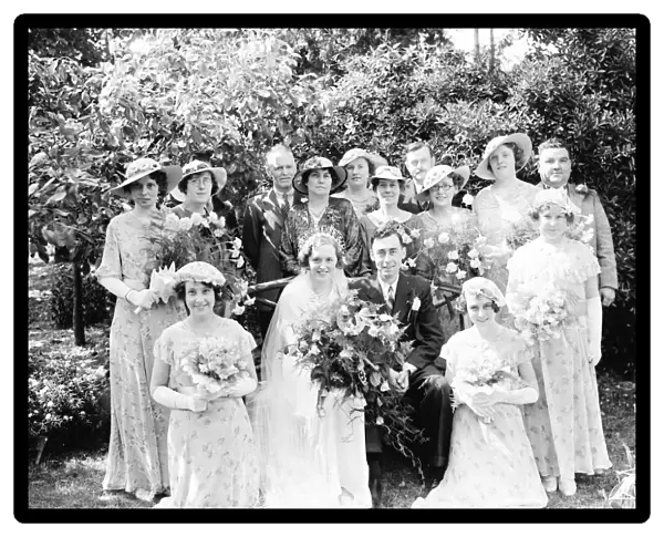 The wedding of the Griffins in Swanley. The wedding group. 1936