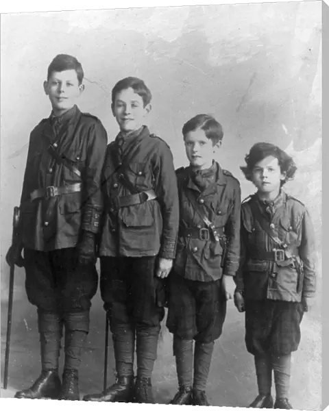 The Lennox-Boyd brothers. Around 1915