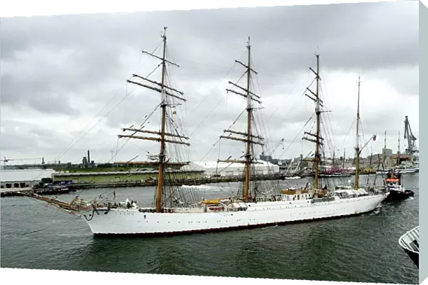 Russian four-mast sailing ship Sedov