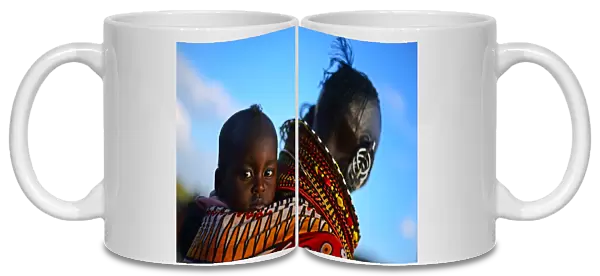 Kenya-Turkana-Woman-Tourism