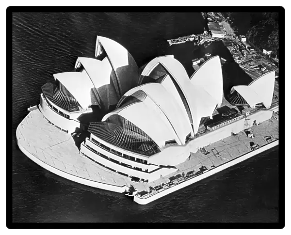 Sydney-Opera House-Construction