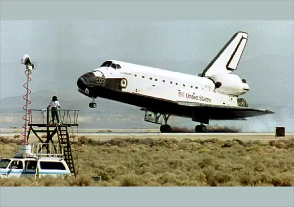 Us-Space Shuttle Landing