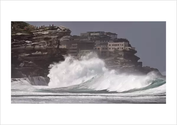 Australia-Weather-Tamarama-Waves