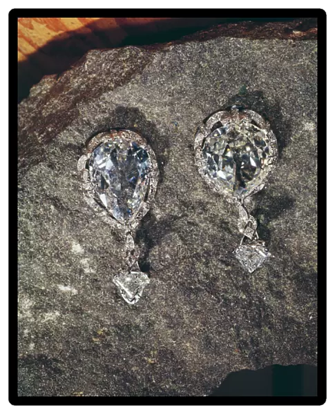 Marie Antoinette Diamond Earrings (diamonds with gold, silver & platinum)
