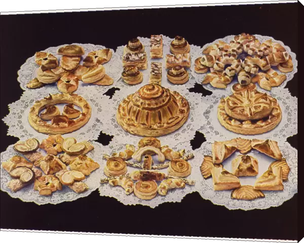 Puff paste pastries (photo)