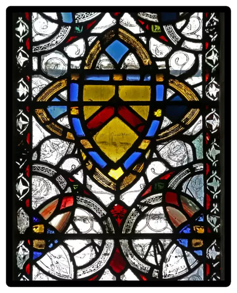 Window n4 depicting grisaille & coat of arms (stained glass)