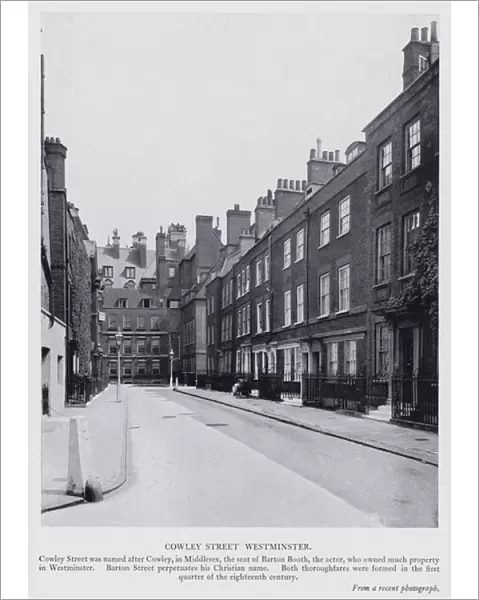 London: Cowley Street, Westminster (b  /  w photo)