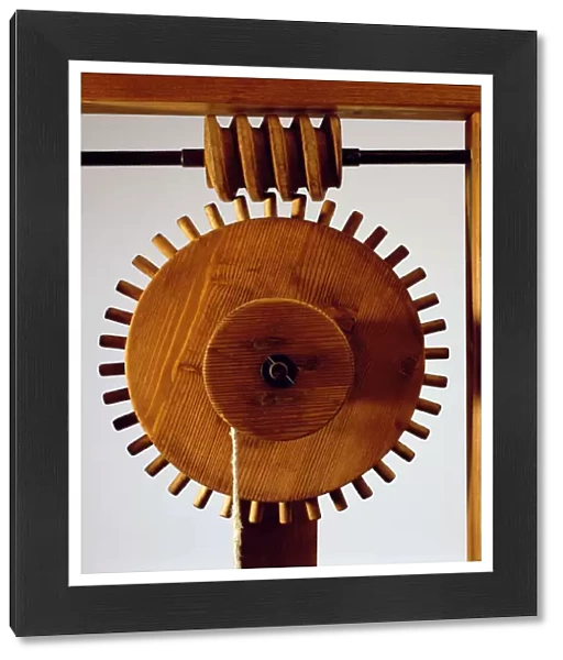 Model reconstruction of da Vincis design for a helicoid mechanism (wood