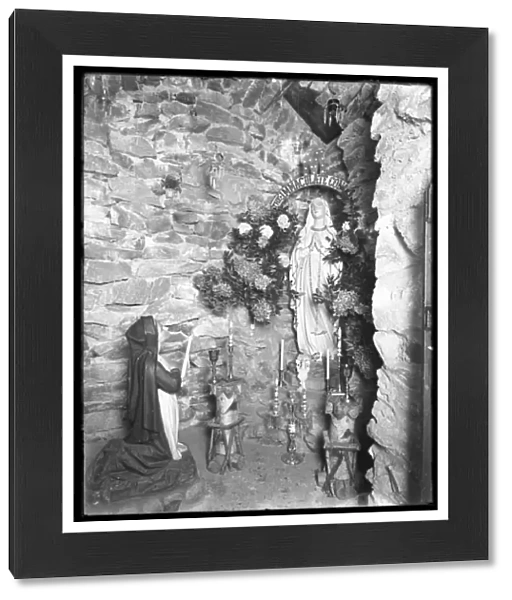 Grotto with shrine to the Virgin Mary, Seton Hospital, Spuyten Duyvil, Bronx, November 2