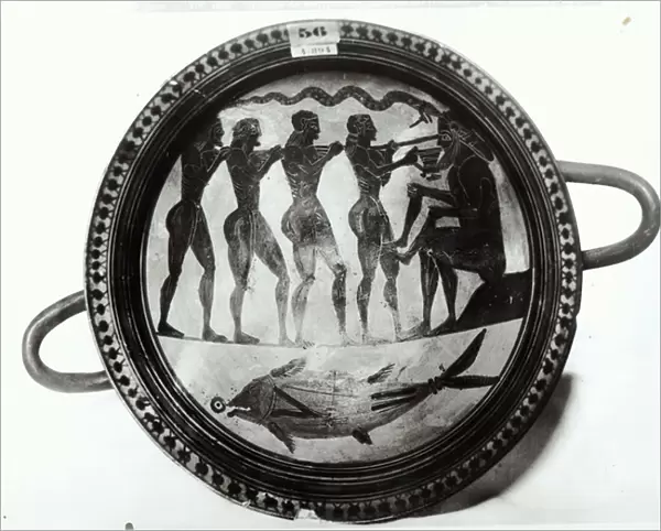 Cup depicting Ulysses and his Companions Blinding Polyphemus (ceramic) (b  /  w photo