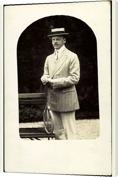 Photo Ak Prince Georg von Bayern Wittelsbach, tennis racket (b  /  w photo)