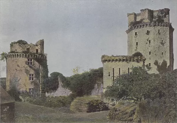 Ruines du chateau d Elven (coloured photo)