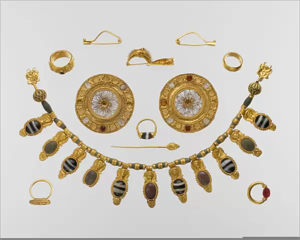 Jewellery, early 5th century (gold and semi-precious stones)
