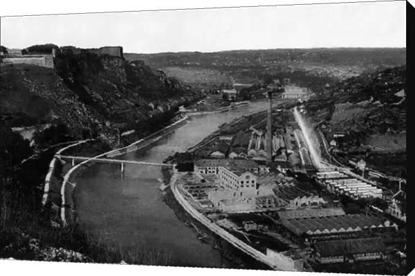 Postcard depicting Besancon on the River Doubsm c. 1908 (b  /  w photo)