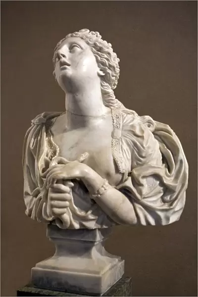 Bust of Cleopatre (marble)