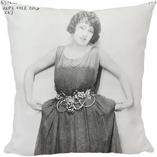 Actress Estelle Taylor, Fashion Portrait in Crepe over Gold Lace Dress, Bain News Service, 1920 (b / w photo)