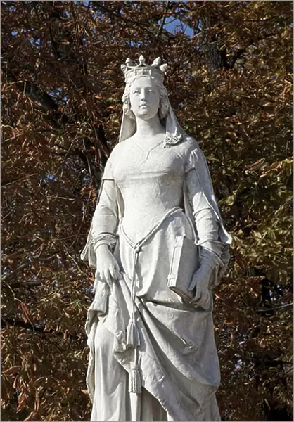 Statue of Valentine Visconti (1370-1408), Duchess of Orleans, Wife of Louis of France (1372-1407), Duke of Orleans, mother of Charles of Orleans (1394-1465), known for his poetic work composed during his 25 years of captivity in England