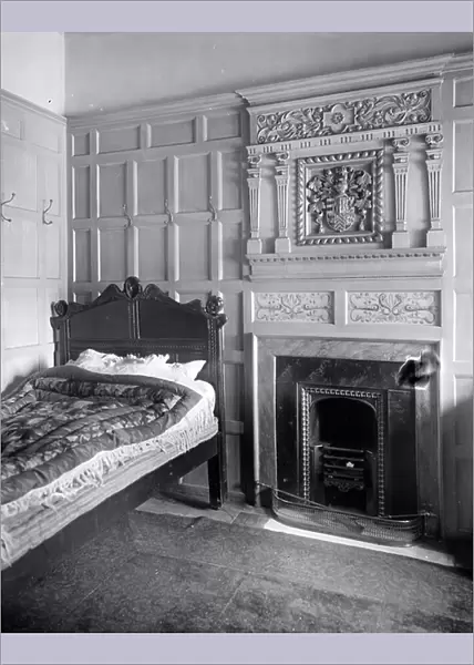 Bedroom, Brereton Hall (b / w photo)