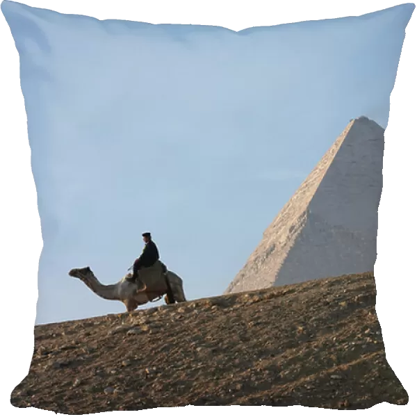 Giza Plateau, Cheops Pyramid (photo)