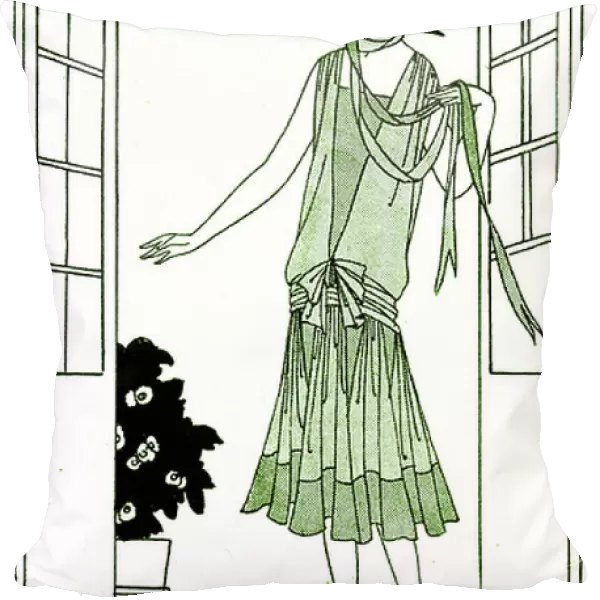Fashion: dress in May 1925