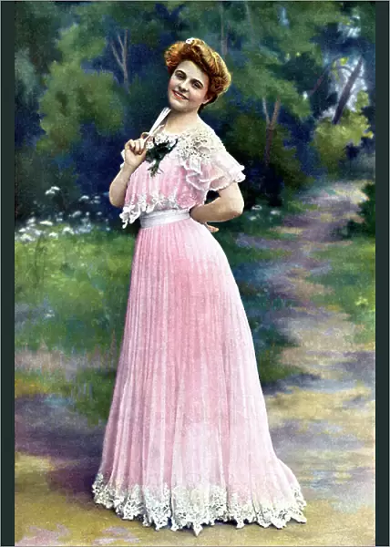 French fashion in 1902 (print)