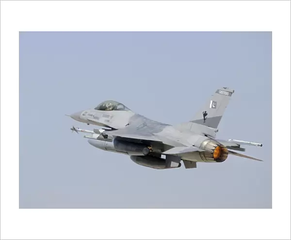 A Pakistan Air Force F-16A taking off from Konya Air Base, Turkey