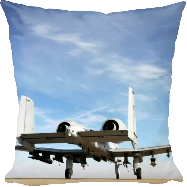 An A-10 Thunderbolt II taxies out of the hot pit at Whiteman Air Force Base, Missouri
